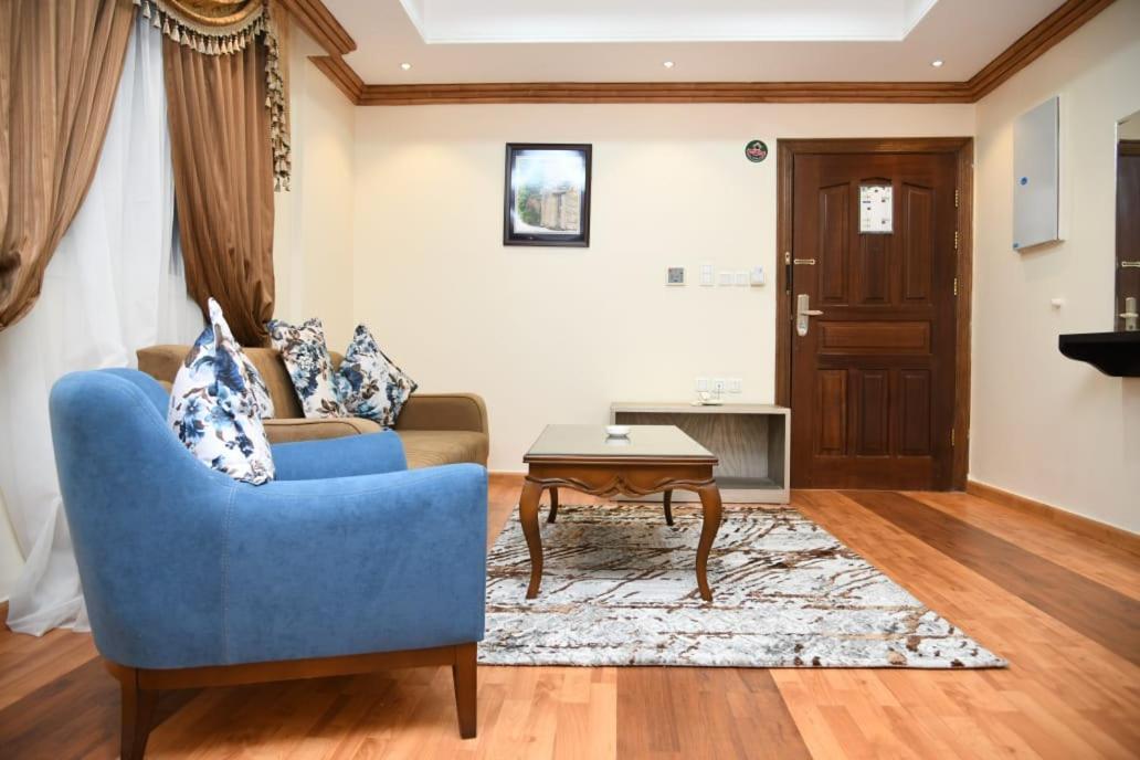 Diva Hotel Suites Джедда Экстерьер фото