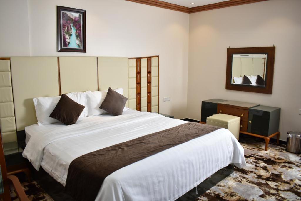 Diva Hotel Suites Джедда Экстерьер фото